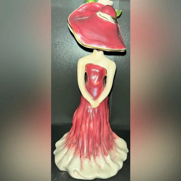 Vintage Heather Goldminc Charming Pink Figurine with Floral Hat - Picture 4 of 9